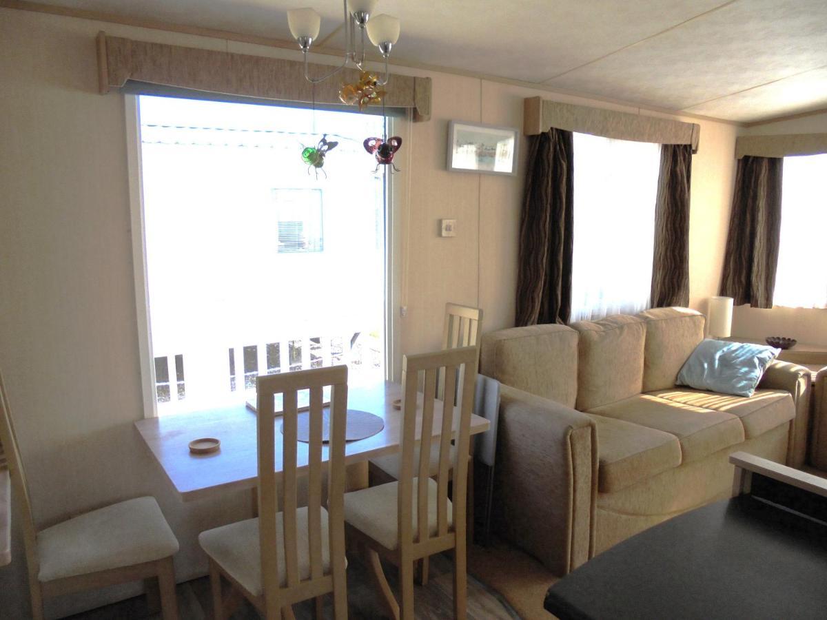 The Wolds: The Wolds:- 6 Berth, Central Heated Ingoldmells Exterior photo